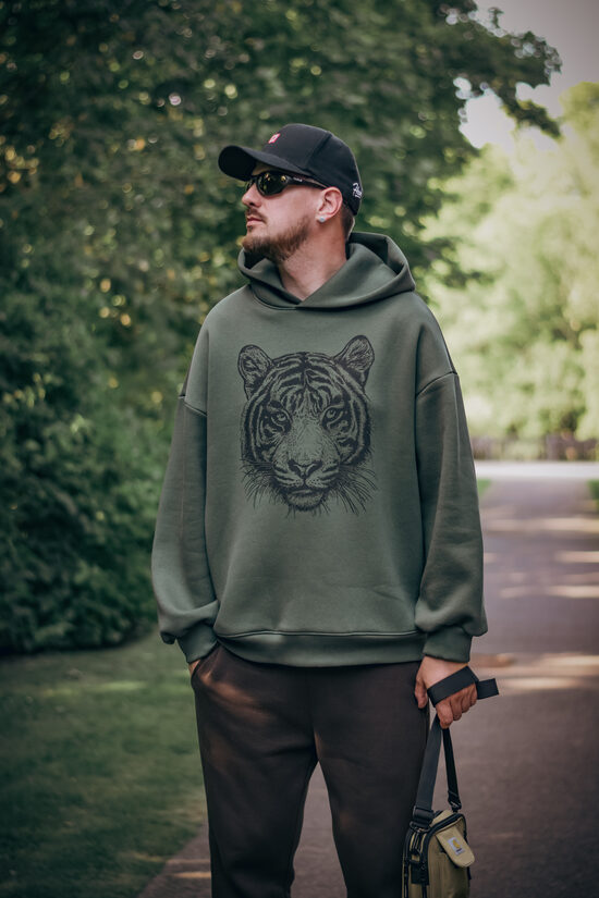 Men’s Hoodie with TIGER
